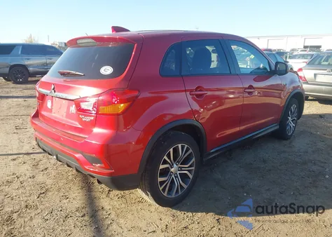 2018 Mitsubishi Outlander Sport 2.0 Es z USA, uszkodzony, nr VIN JA4AP3AU8JU010346